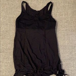 Lululemon black top